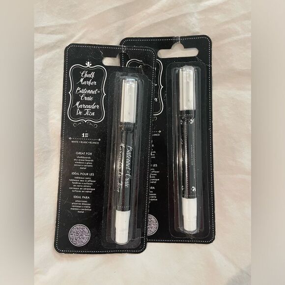 NWT Chalk markers - Picture 1 of 1
